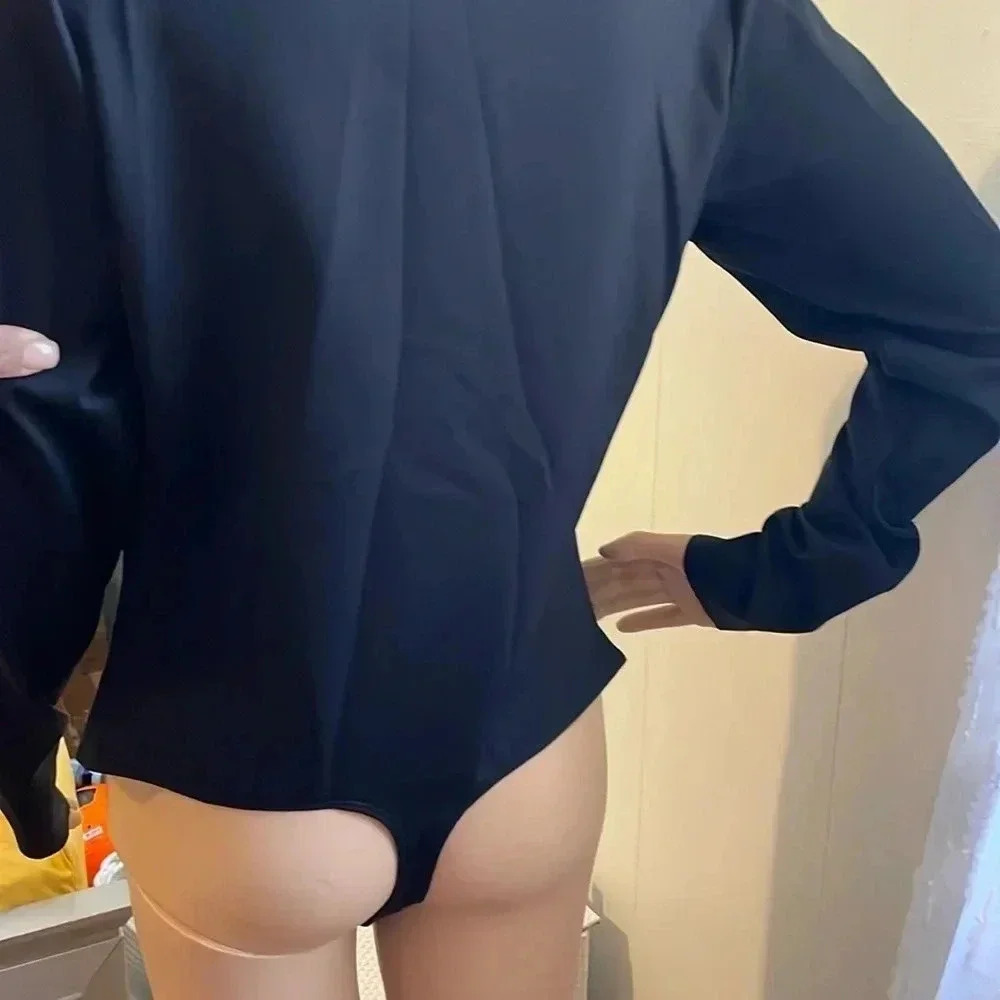 Good American bodysuits black